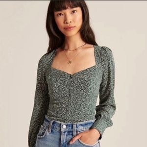 NWOT Abercrombie Green Floral
Smocked Button Up Blouse, XL